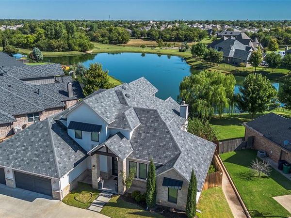 15400 Kestral Park Court, Edmond, OK 73013