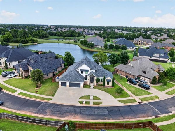 15400 Kestral Park Court, Edmond, OK 73013