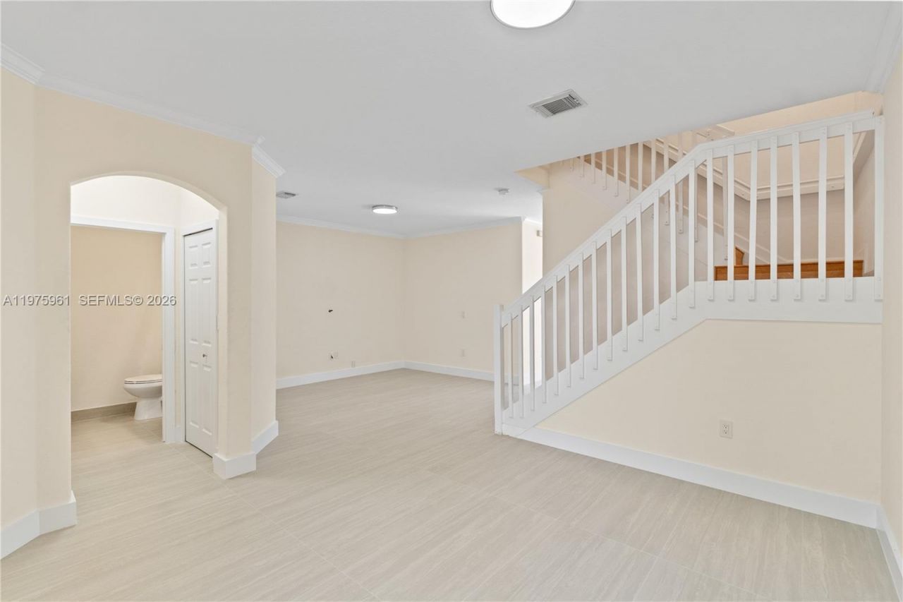 11476 NW 77th Ln, Doral, FL 33178 Photo