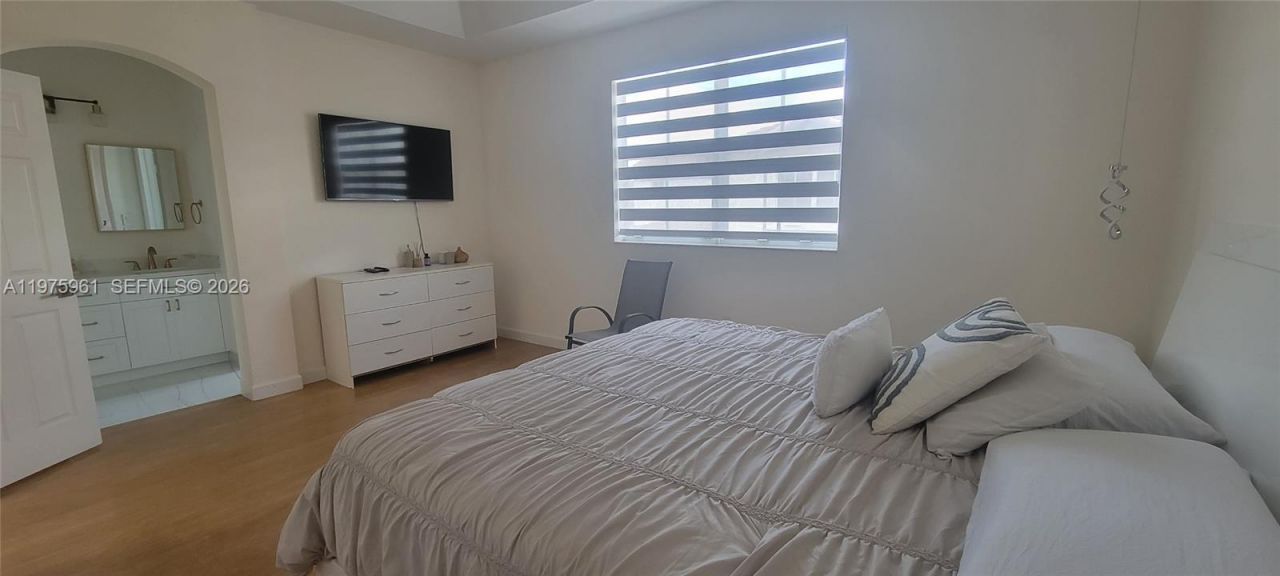 11476 NW 77th Ln, Doral, FL 33178 Photo