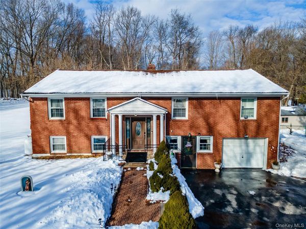 2096 State Route 94 , Salisbury Mills, NY 12577