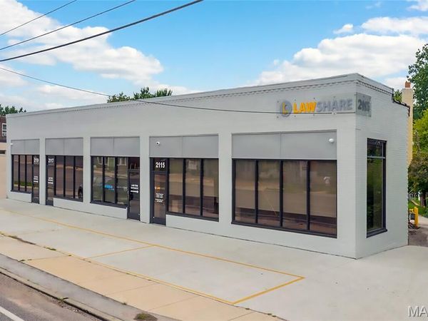 2115 S Big Bend Boulevard , St Louis, MO 63117