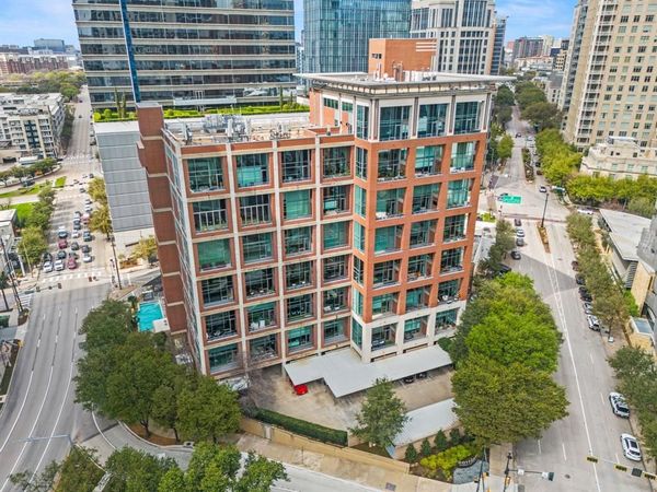 2011 Cedar Springs , Unit 305, Dallas, TX 75201