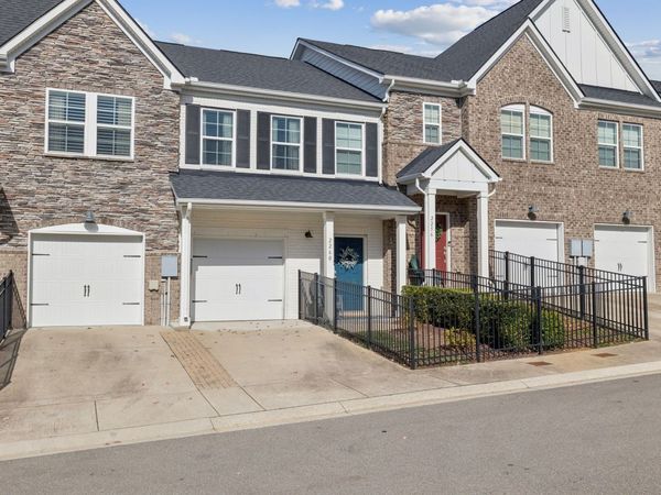 2260 Belle Creek Way, Nashville, TN 37221
