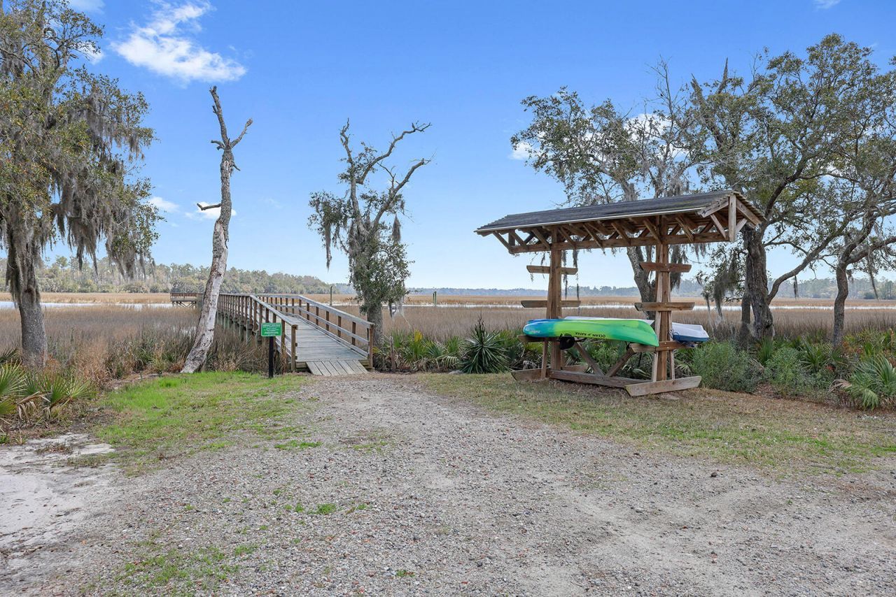 344 Somerset Drive Photo 15