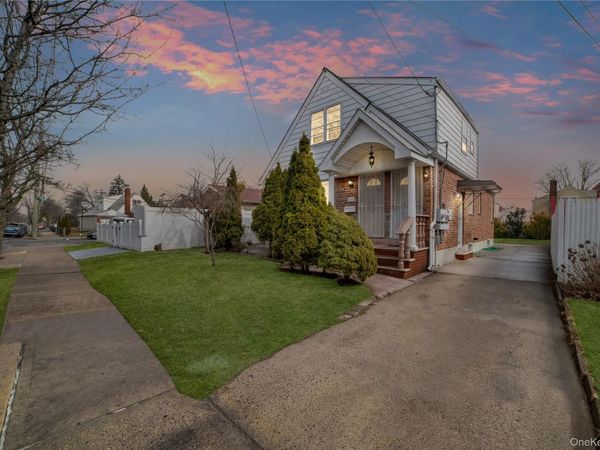 88-05 Winchester Boulevard , Queens Village, NY 11427