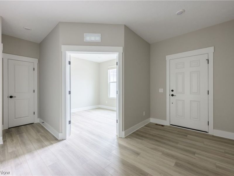 648 Bar Harbor , Avon Lake, OH 44012 Photo 20