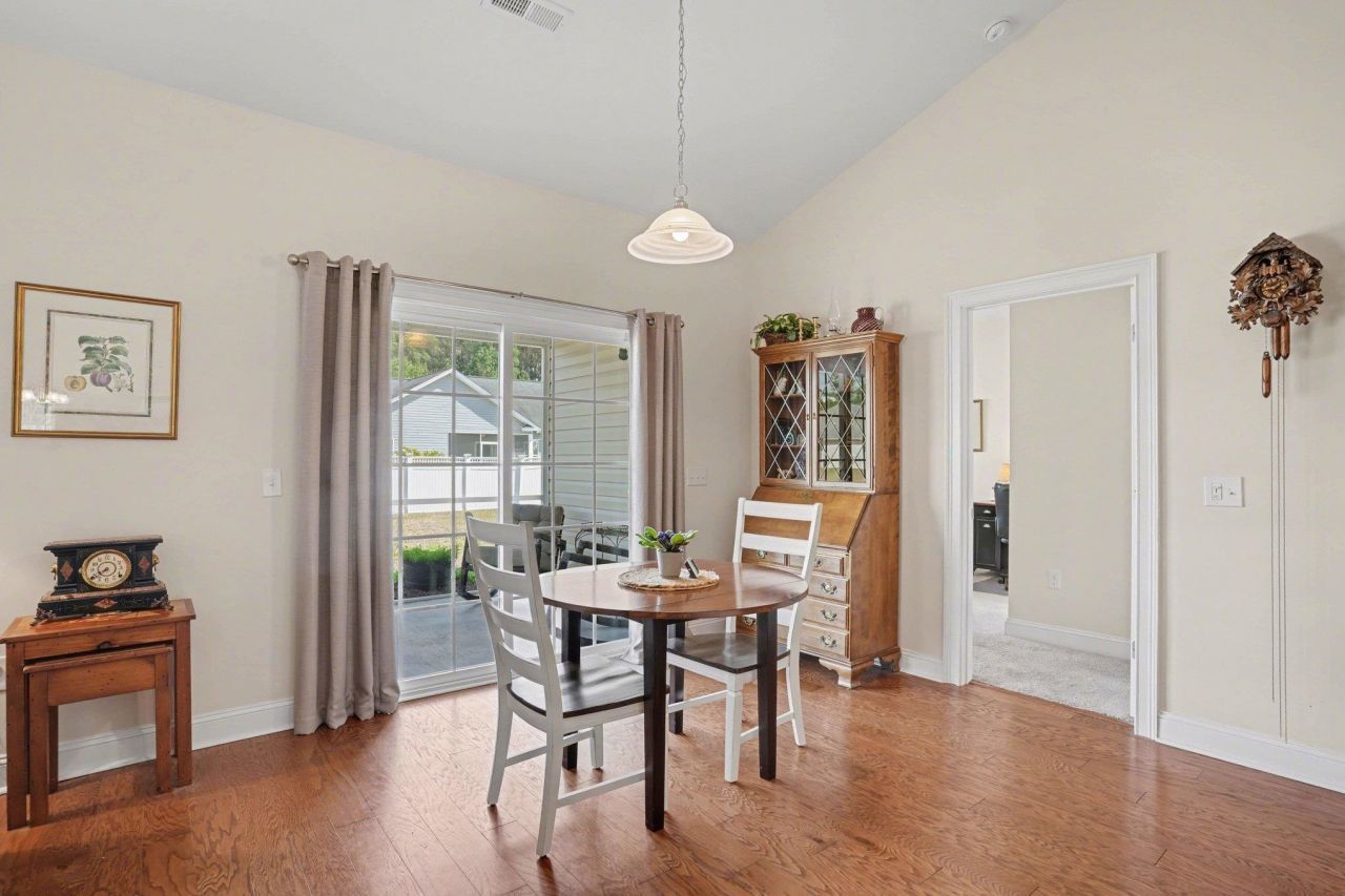 1008 Napa Ct. Photo 11