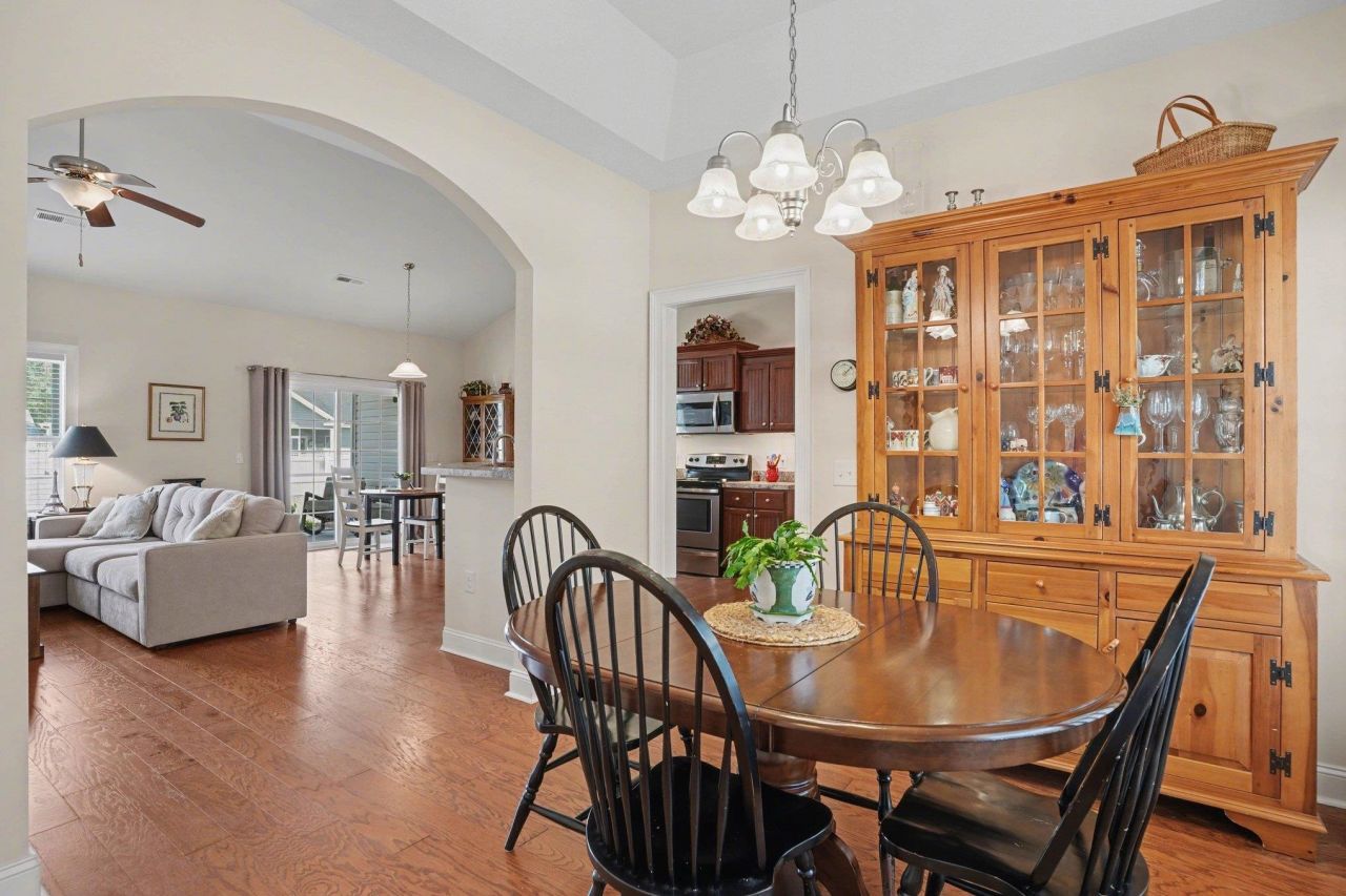 1008 Napa Ct. Photo 8