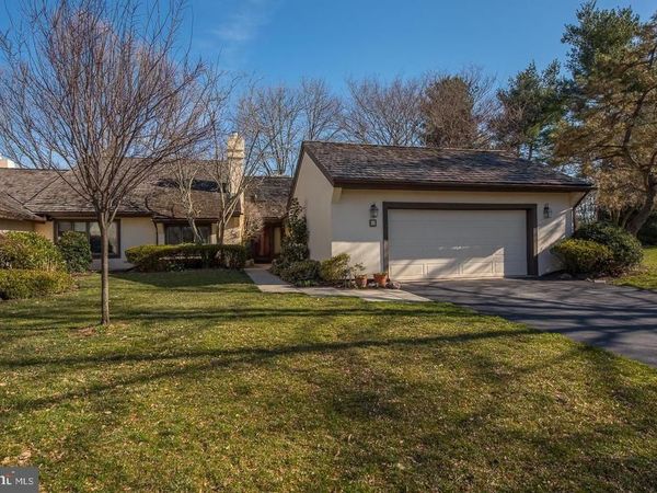 12 FETLOCK LANE , Unit 12, BLUE BELL, PA 19422