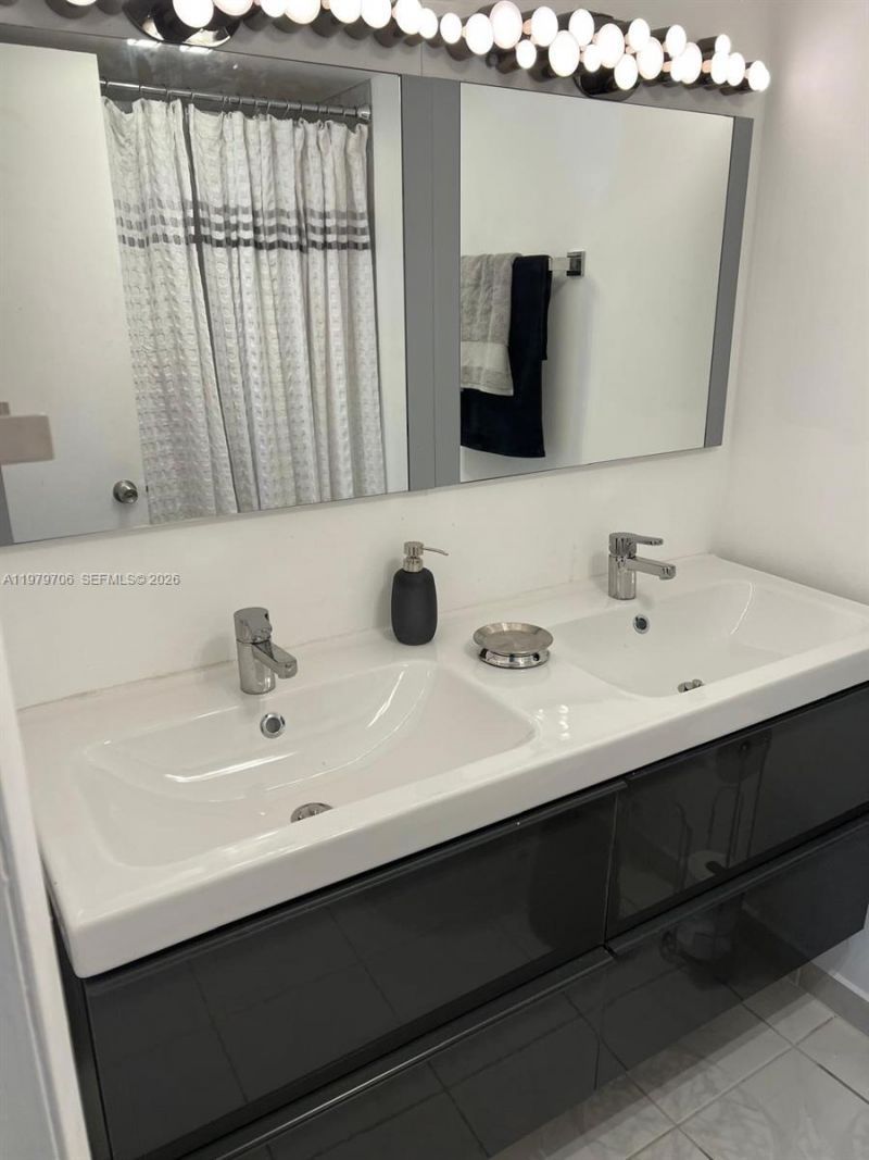 9440 W Flagler St , Unit 305, Miami, FL 33174 Photo