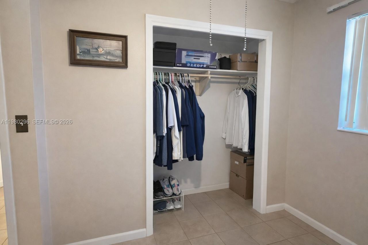 3930 NW 185th St , Miami Gardens, FL 33055 Photo