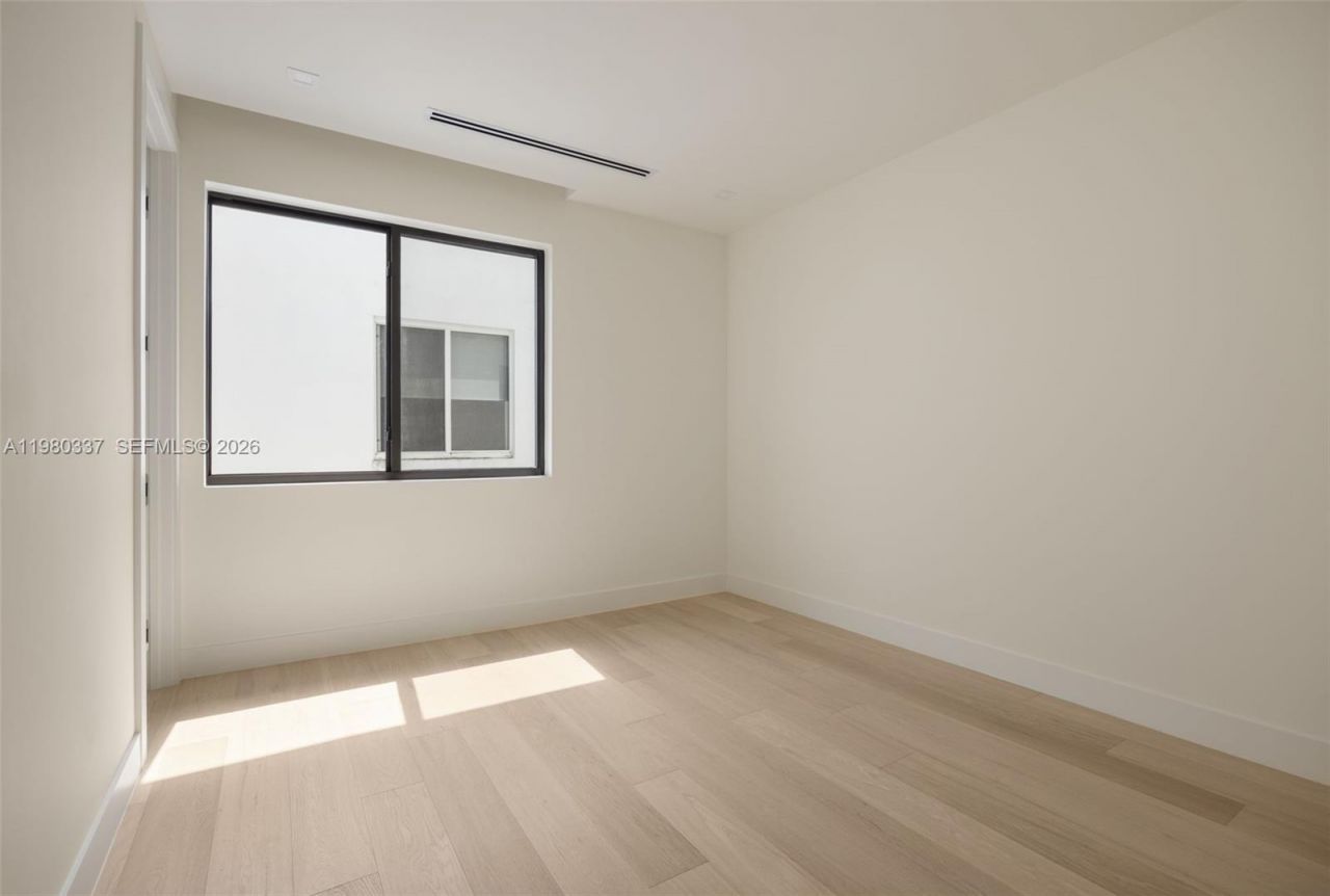 3113 Elizabeth Street, Miami, FL 33133 Photo