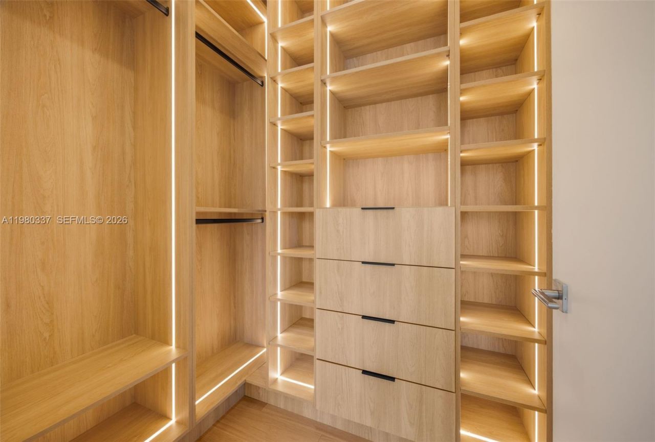 3113 Elizabeth Street, Miami, FL 33133 Photo