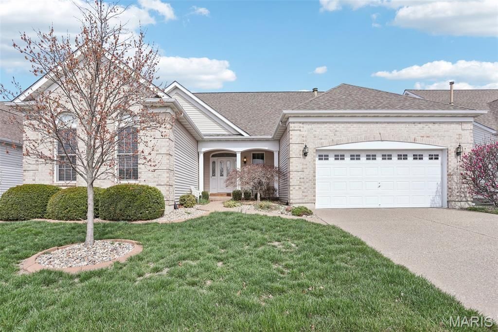 319 Seahawk Drive, Lake Saint Louis, MO 63367 Main Photo