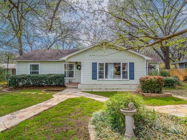 2107 Preston Place , Denton, TX 76209