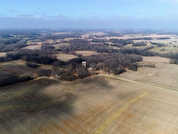 5078 Ezbon Holland Rd, Springfield, TN 37172