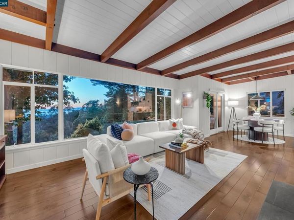 2633 Chelsea Dr, Oakland, CA 94611