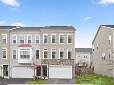 212 APSLEY TERRACE, PURCELLVILLE, VA 20132