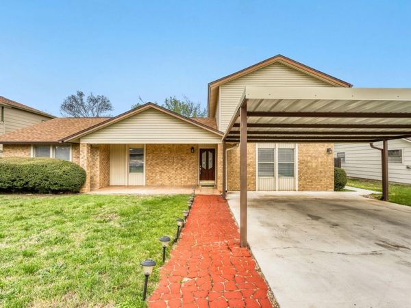 3902 Hillside DR, Round Rock, TX 78681