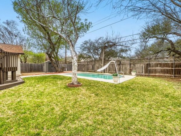 3902 Hillside DR, Round Rock, TX 78681