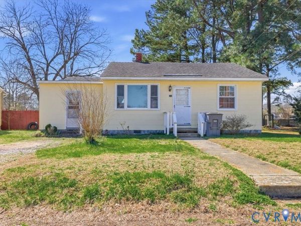 524 Clay Street , Waverly, VA 23888