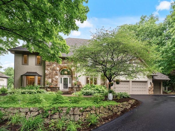 19750 Muirfield Circle, Shorewood, MN 55331