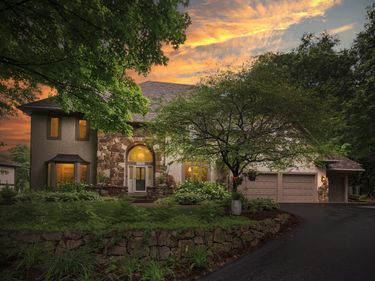 19750 Muirfield Circle, Shorewood, MN 55331