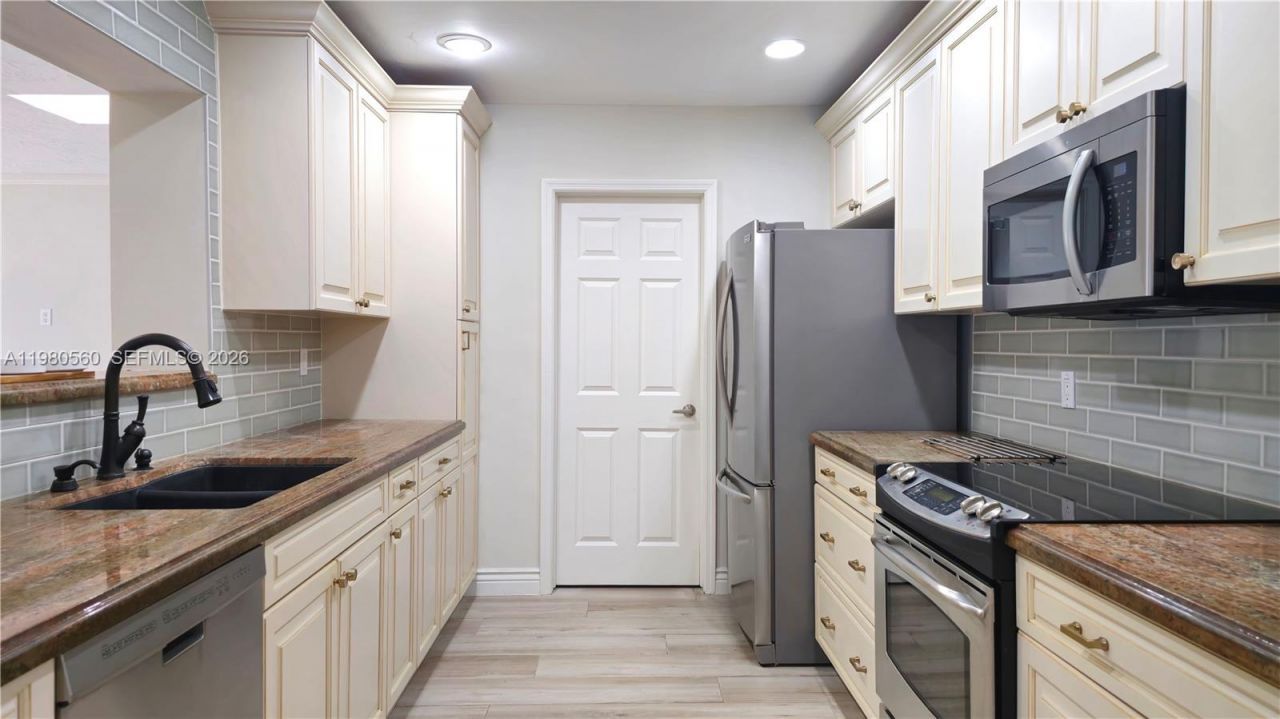 909 SW 9th Ave , Boca Raton, FL 33486 Photo