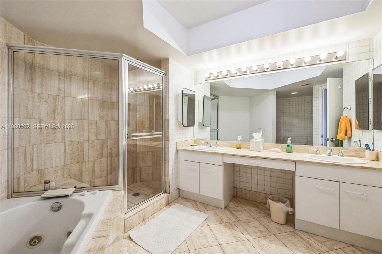 21205 Yacht Club Dr , Unit 1802, Aventura, FL 33180 Photo