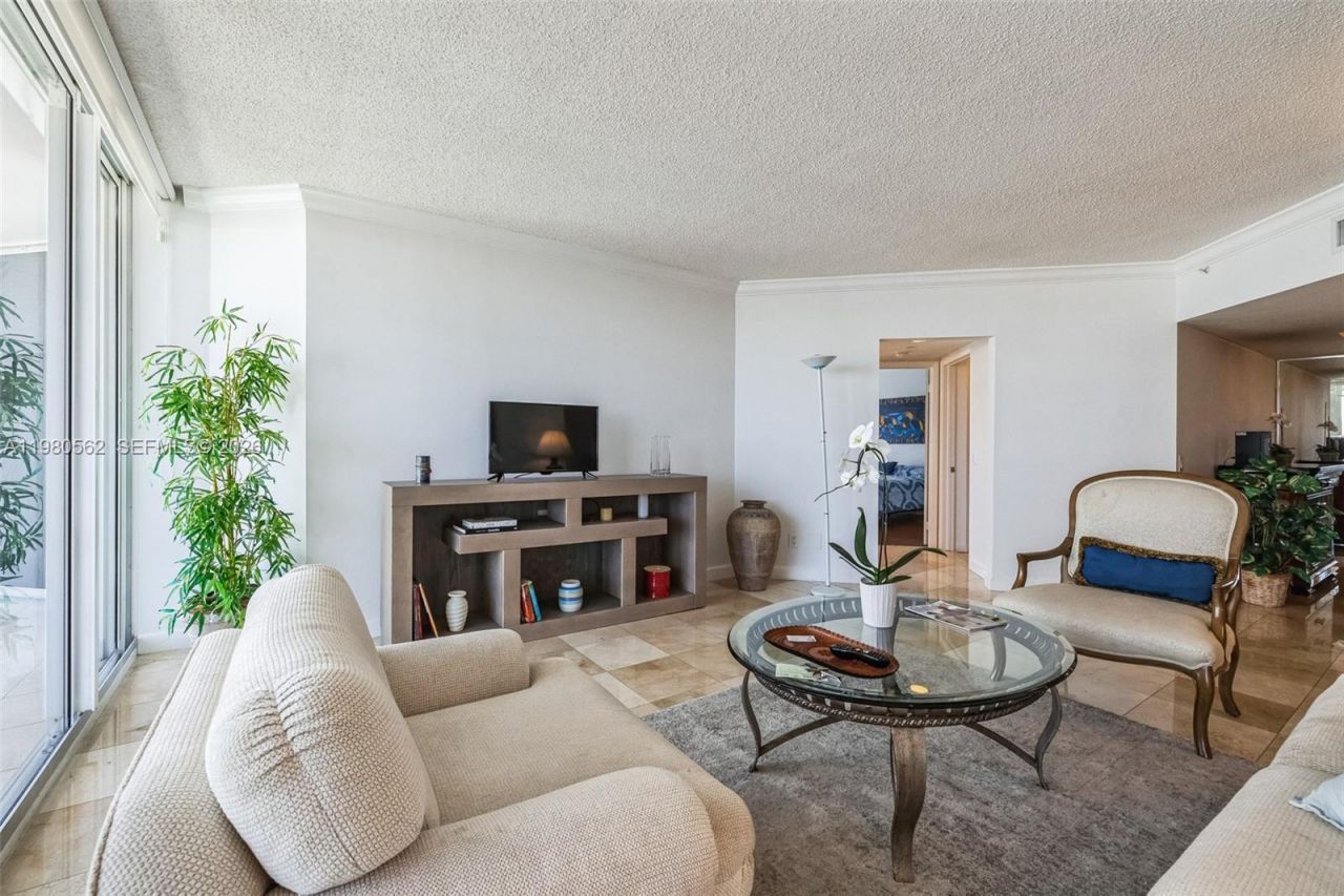 21205 Yacht Club Dr , Unit 1802, Aventura, FL 33180 Photo