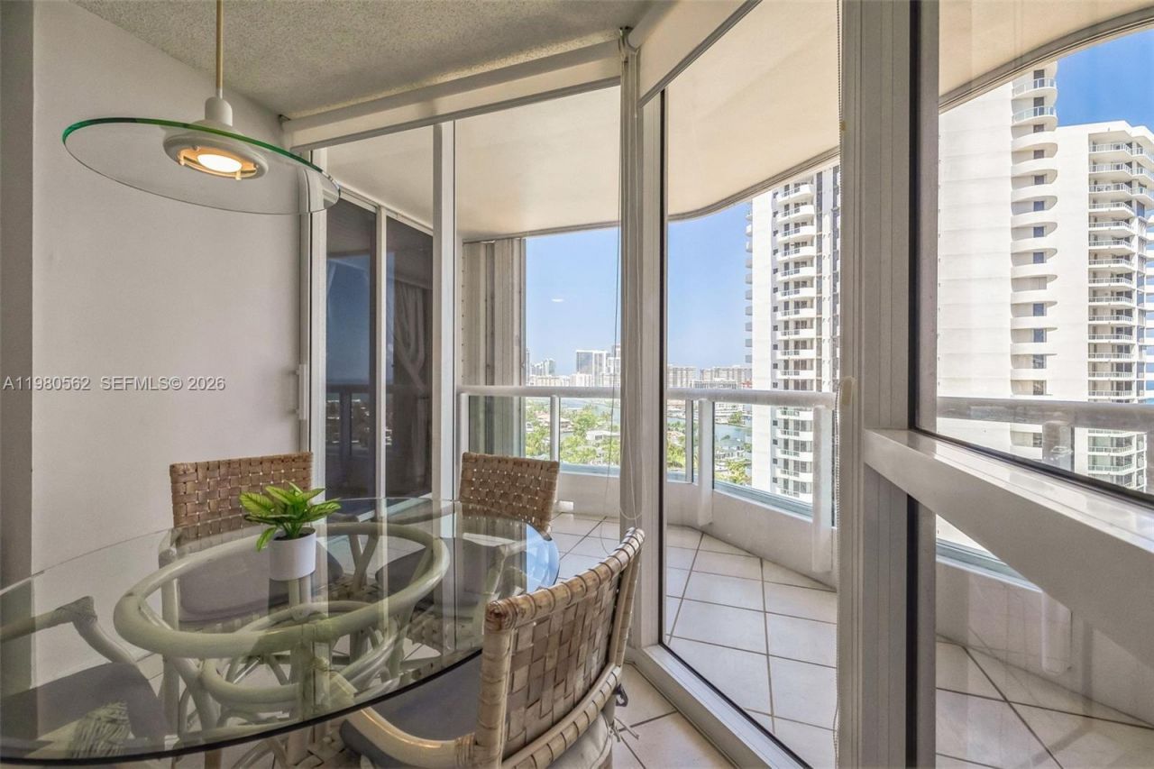 21205 Yacht Club Dr , Unit 1802, Aventura, FL 33180 Photo