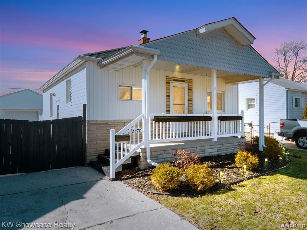 13470 Agnes Street, Southgate, MI 48195 Main Photo