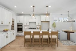 1249 Harriman Lane photo 4