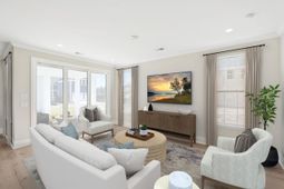 1249 Harriman Lane photo 4