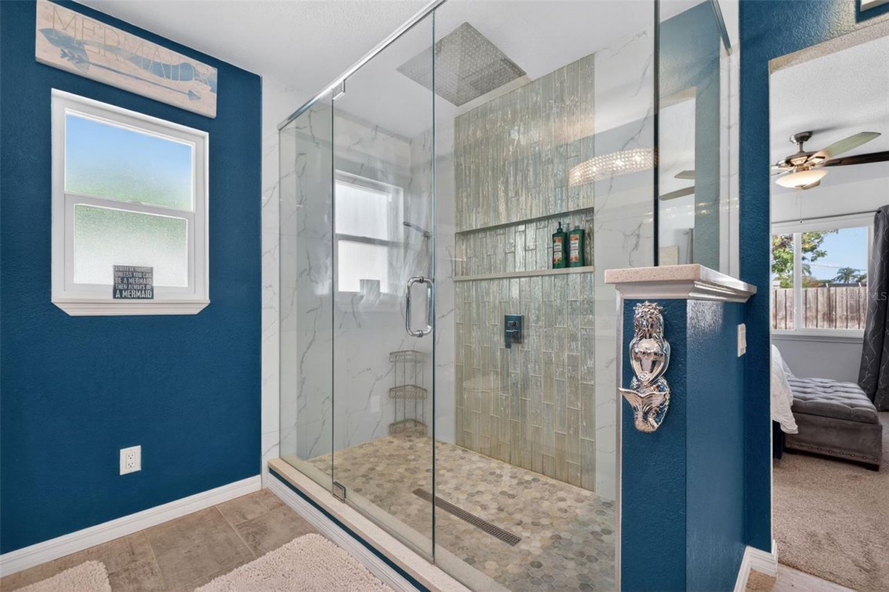 6548 19th Street N, Saint Petersburg, FL 33702 Photo