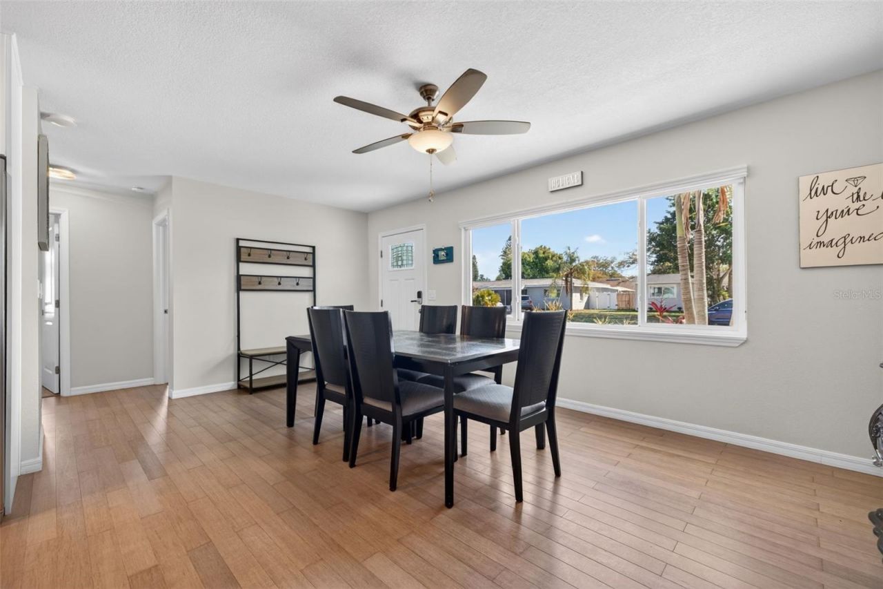 6548 19th Street N, Saint Petersburg, FL 33702 Photo