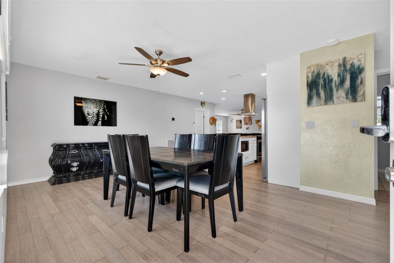 6548 19th Street N, Saint Petersburg, FL 33702 Photo