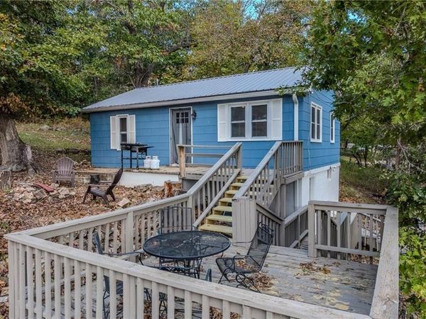 28253 W Cove Drive, Lincoln, MO 65338