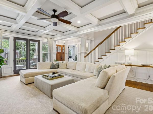 2221 Kenmore Avenue, Charlotte, NC 28204