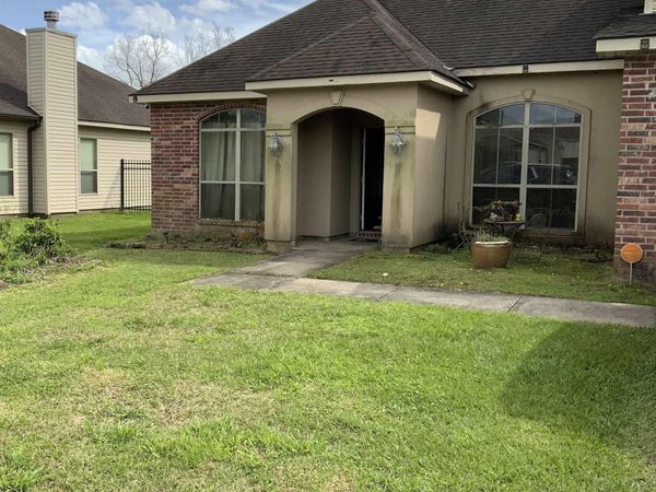 39103 Cajun Bayou Ave, Gonzales, LA 70737