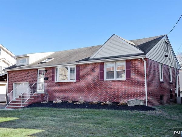 16 Maple Avenue, South Hackensack, NJ 07606