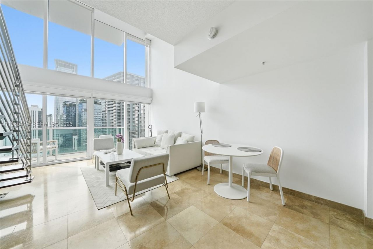 41 SE 5th St, Unit 2104, Miami, FL 33131 Photo