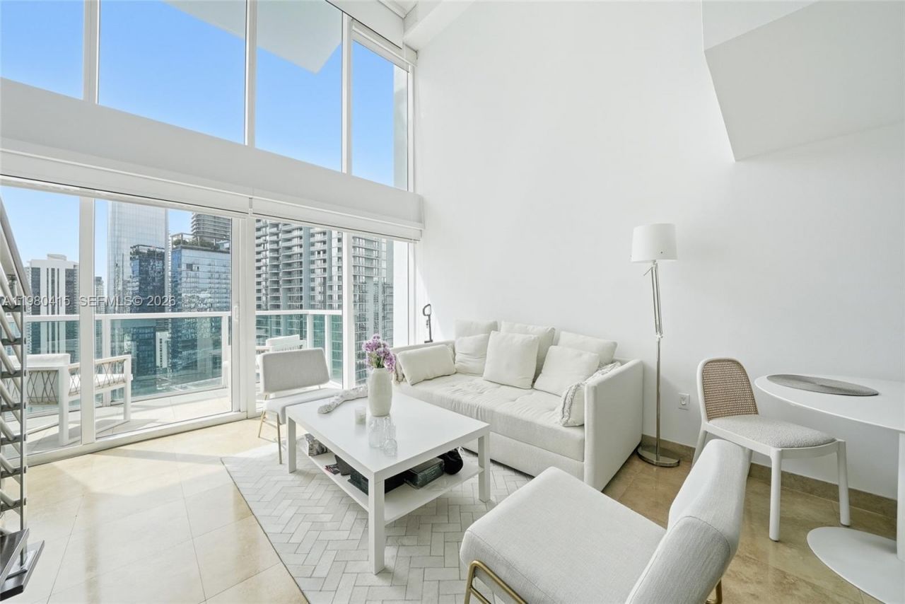 41 SE 5th St, Unit 2104, Miami, FL 33131 Photo