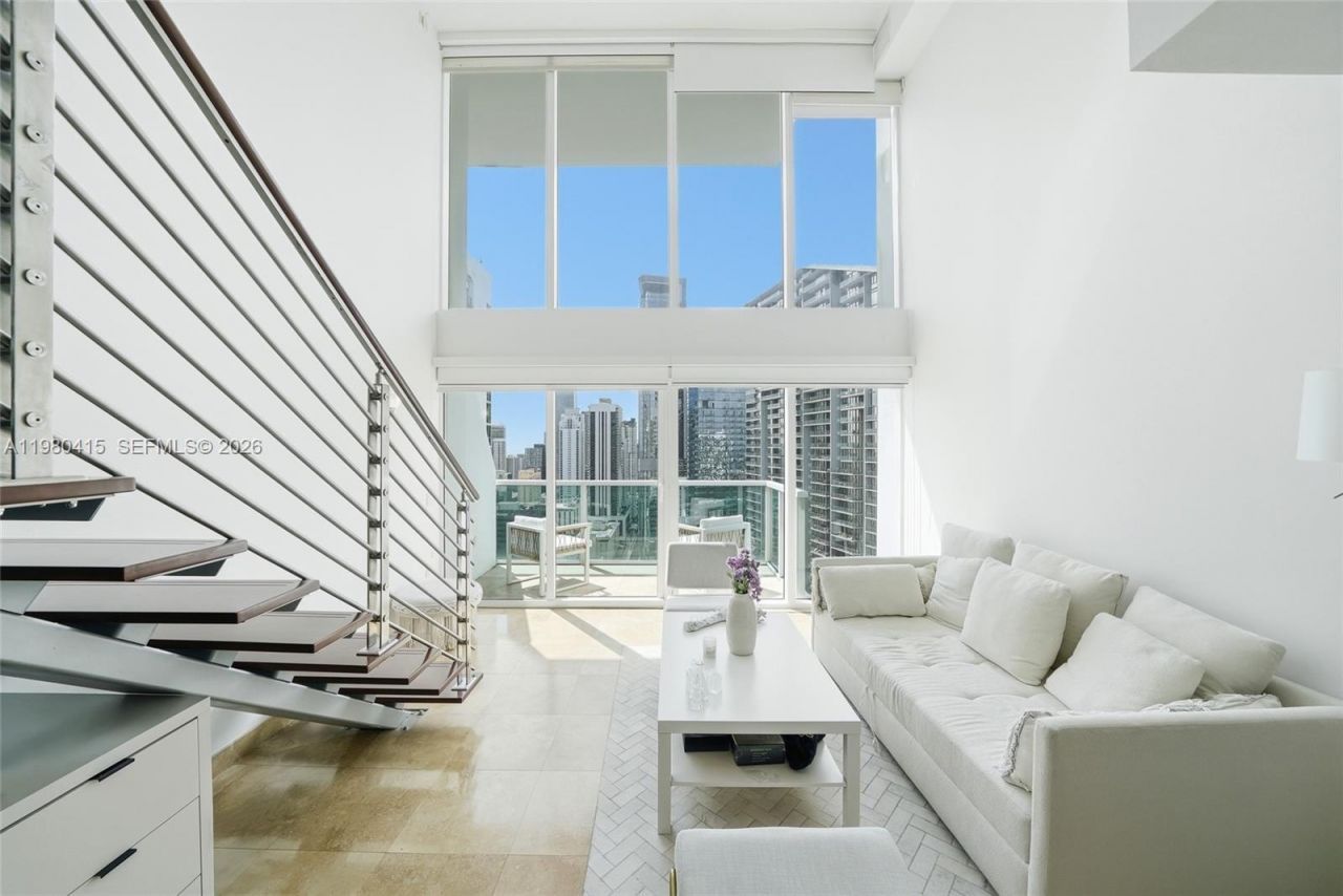 41 SE 5th St, Unit 2104, Miami, FL 33131 Photo