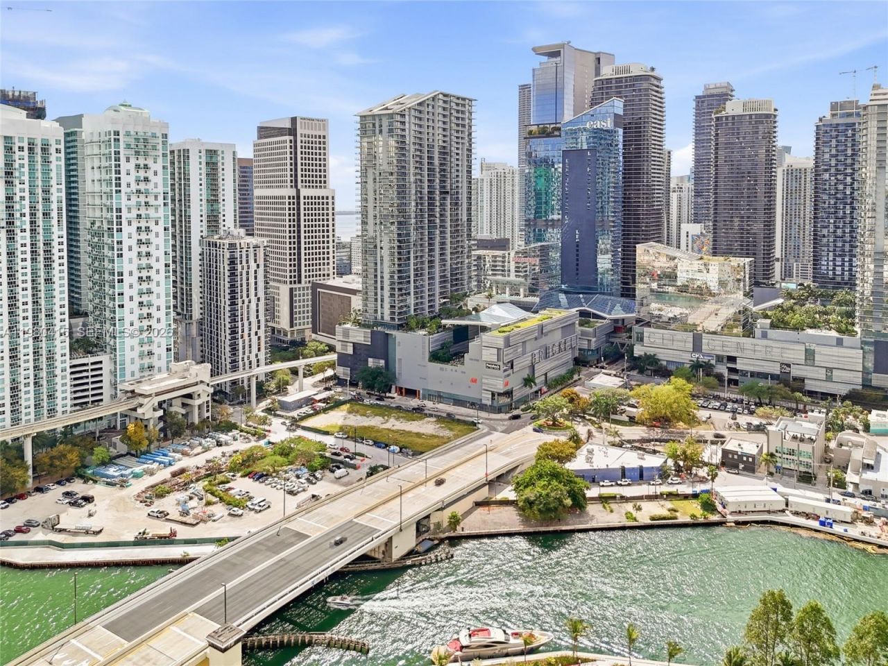 41 SE 5th St, Unit 2104, Miami, FL 33131 Photo