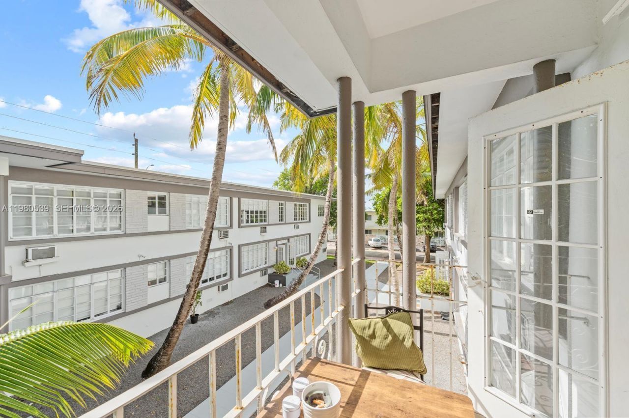 301 86th St , Unit 315-3A, Miami Beach, FL 33141 Photo