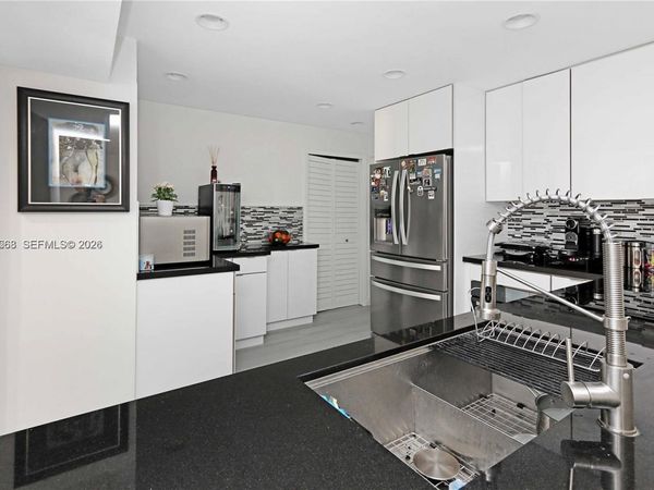 14203 SW 66th St, Unit 503, Miami, FL 33183