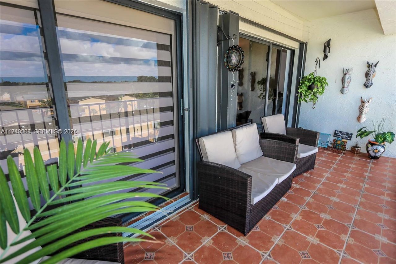 14203 SW 66th St, Unit 503, Miami, FL 33183 Photo