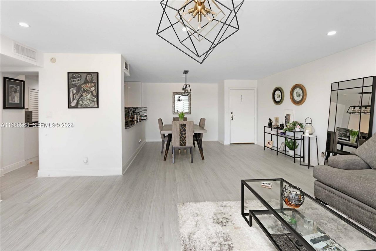 14203 SW 66th St, Unit 503, Miami, FL 33183 Photo